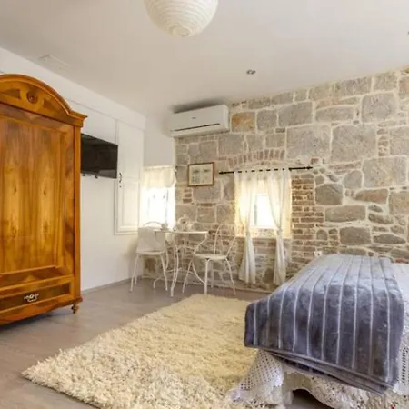 Rusticus Domus Apartamento *